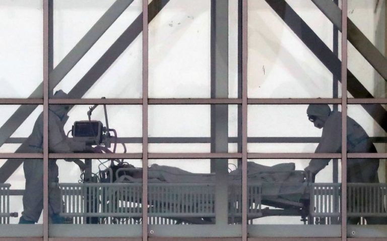 Covid-19: Rússia regista novo máximo de 890 mortes diárias