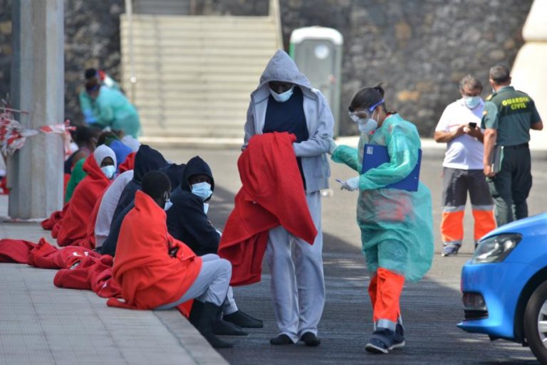 Migrações: ONG resgata 59 migrantes do Mediterrâneo, 17 dos quais menores