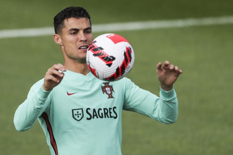Cristiano Ronaldo eleito jogador do mês de setembro da Premier League
