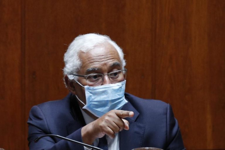 OE2022: Costa afasta descida dos impostos sobre os combustíveis