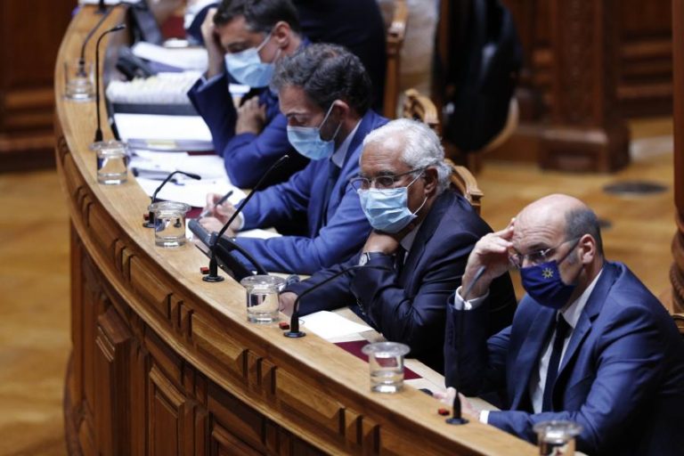 Coelho Lima (PSD) acusa Costa de tentar “viciar eleições”, PM aponta-lhe “ignorância”