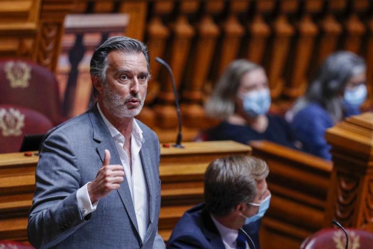 OE2022: IL pergunta a Costa quando é que Portugal irá convergir com média europeia