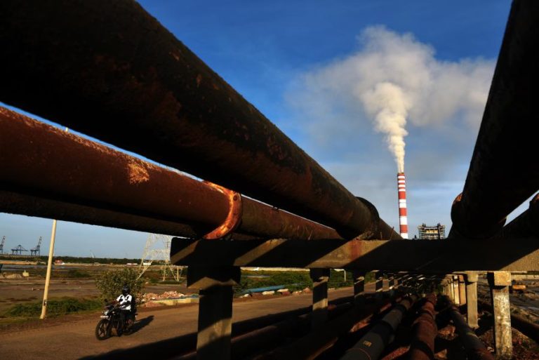 Índia enfrenta escassez de reservas de carvão nas centrais elétricas