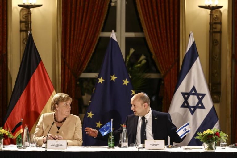 Merkel assume apoio a Israel apesar de divergências na questão palestiniana