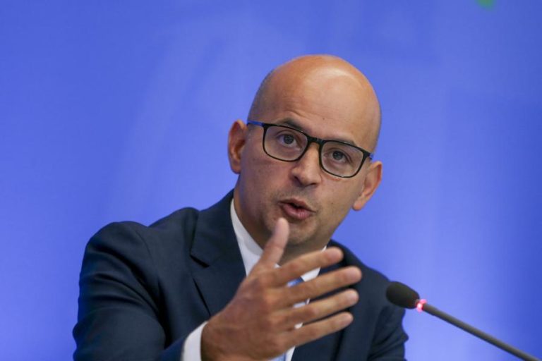 João Leão mantém confiança na aprovação do Orçamento do Estado para 2022