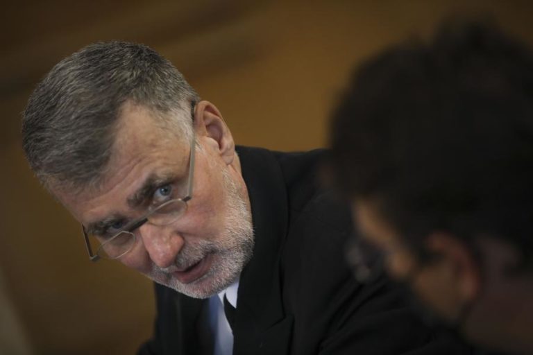 “Não tenho nada a ver com campanhas pré-eleitorais” — vice-almirante