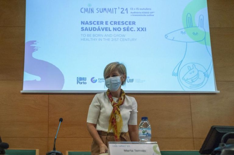 Governo fala em aumento de profissionais de saúde no SNS desde 2015 até este ano