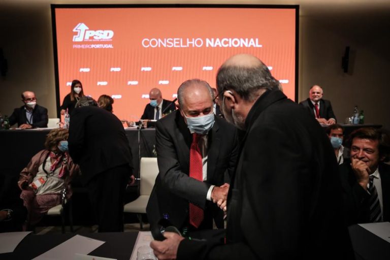 PSD: Vítor Moreira, Hugo Carvalho e João Montenegro na direção de campanha de Rio