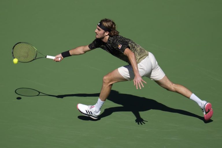 Stefanos Tsitsipas eliminado por Nikoloz Basilashvili em Indian Wells