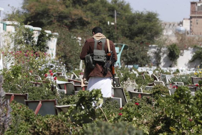 Coligação militar anuncia morte de 160 houthis no seu avanço no Iémen