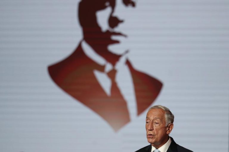 Não há raças, etnias, religiões, culturas que sejam umas mais do que outras — PR