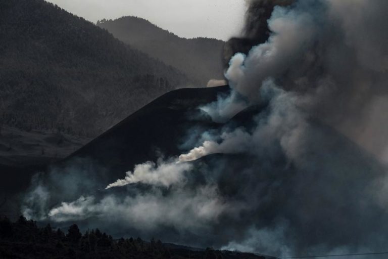 Alta sismicidade em La Palma com 79 tremores de terra hoje de madrugada