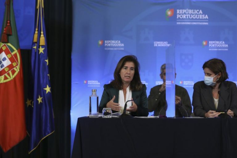 Governo reforça compensação para cessação de contratos a termo para 24 dias/ano