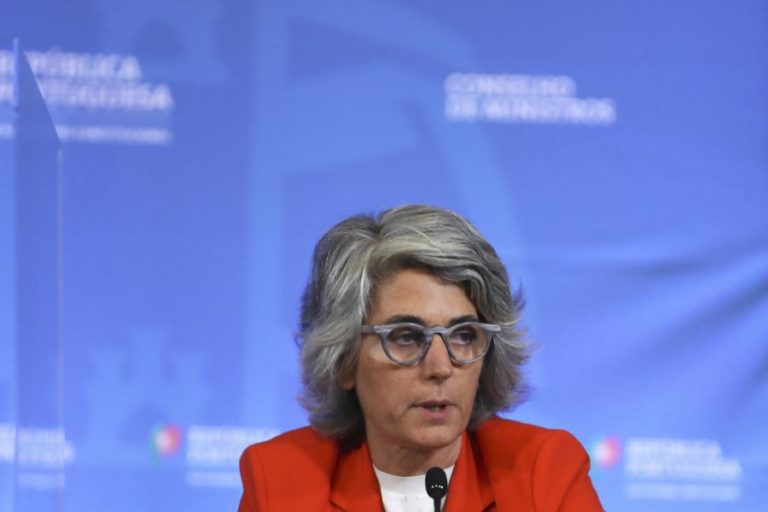 Subsídio para trabalhador da Cultura será entre 438,81 euros e 1.097 euros