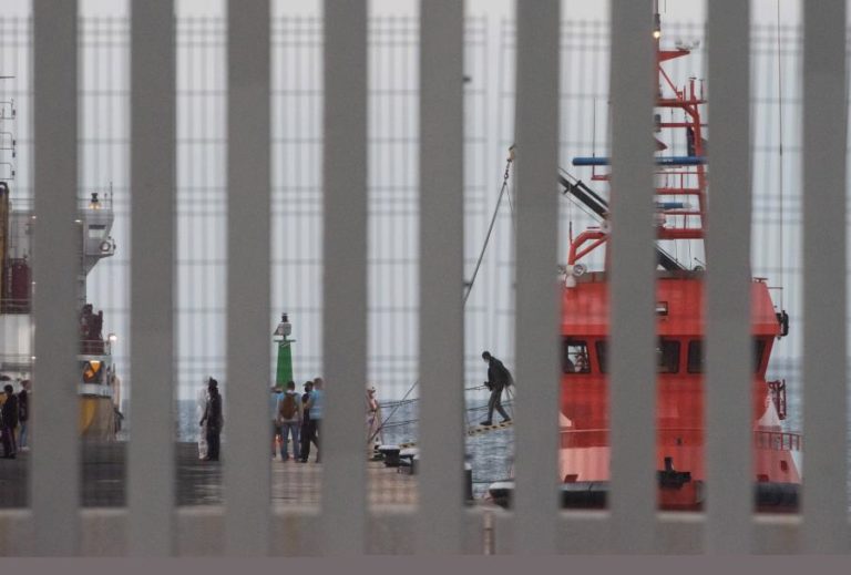 Migrações: Mais de 400 migrantes resgatados aguardam acolhimento europeu