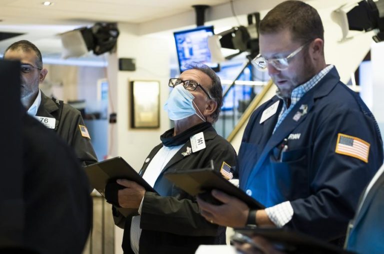 Wall Street inicia sessão em alta após novos recordes