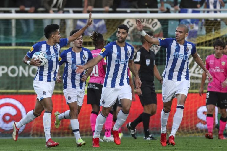 FC Porto vence em Tondela e sobe provisoriamente à liderança da I Liga