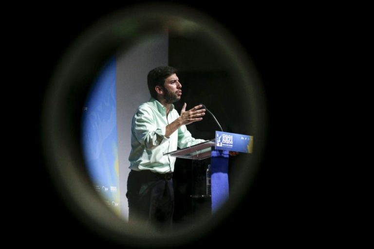 CDS-PP: Líder convoca Conselho Nacional para decidir sobre adiamento do congresso