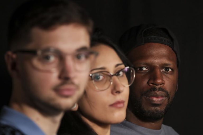 Álbum junta artistas de Quarteira sob direção de Dino D’Santiago, Mike Ghost e Holly