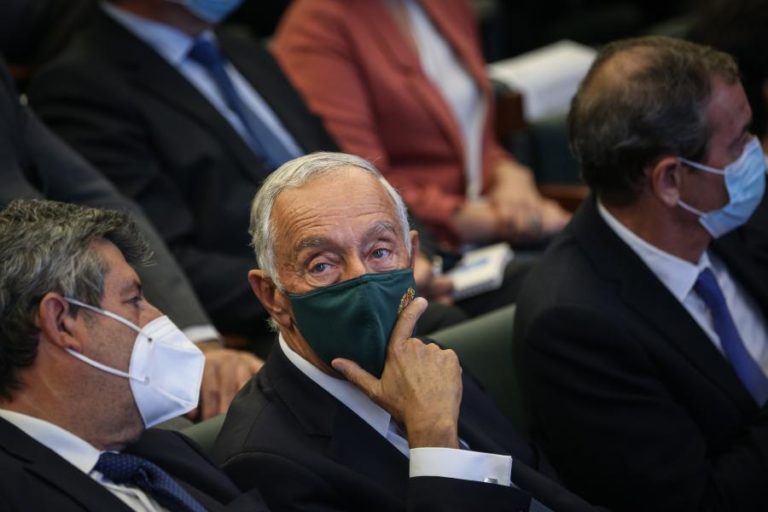 OE2022: Marcelo pediu a Ferro que o informasse da situação no parlamento