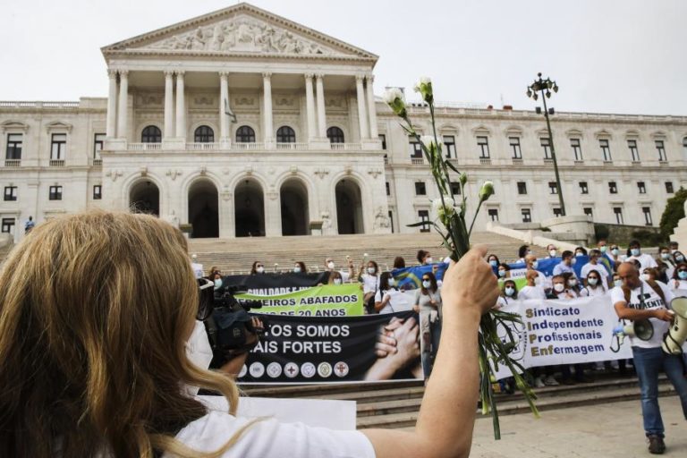 Sindicatos de enfermeiros vão refletir se mantêm greve na próxima semana
