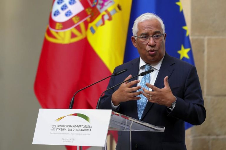 OE/Crise: PR é “a única pessoa” que pode responder sobre eleições – Costa