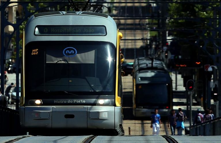 Preço dos passes sociais não se altera em 2022 na Área Metropolitana do Porto