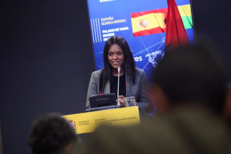 PAIGC suspende por cinco anos atual chefe da diplomacia da Guiné-Bissau