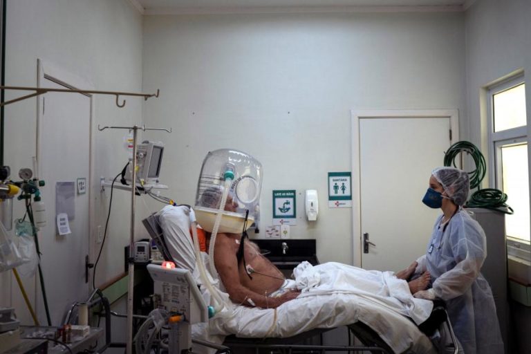 Covid-19: Brasil contabiliza 98 mortes, o menor registo desde abril de 2020