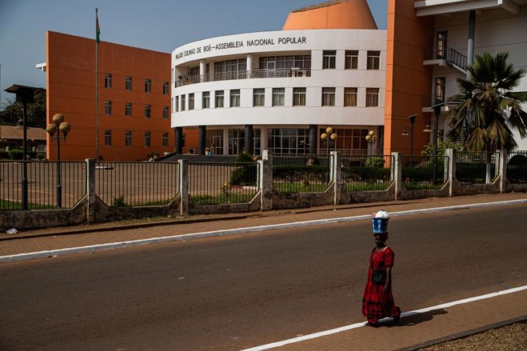 PM da Guiné-Bissau afirma que falará sobre avião retido na “altura própria”