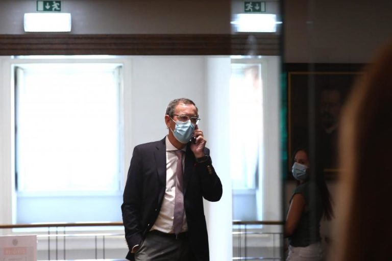 Eutanásia: Bastonário dos médicos saúda veto presidencial e diz que lei tem de ser objetiva