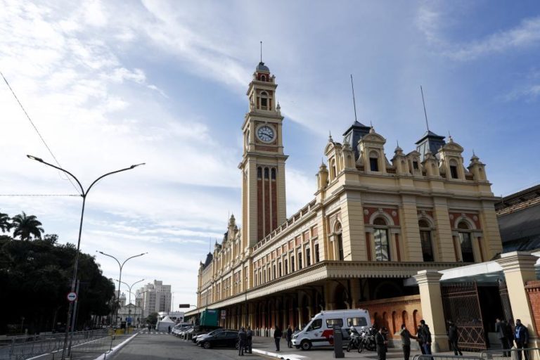 Museu da Língua Portuguesa abre exposição sobre migrações do século XXI no Brasil