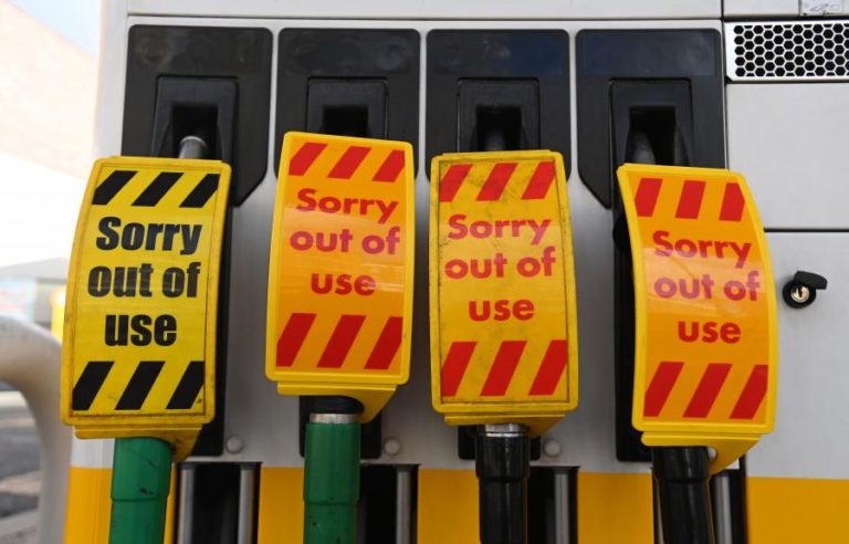 Kuwait considera que se justifica aumento da produção mundial de petróleo