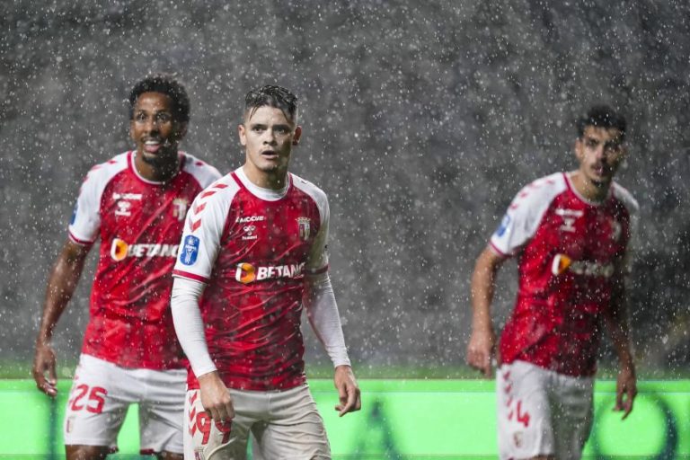 Sporting de Braga procura igualar Estoril Praia no quarto lugar da I Liga