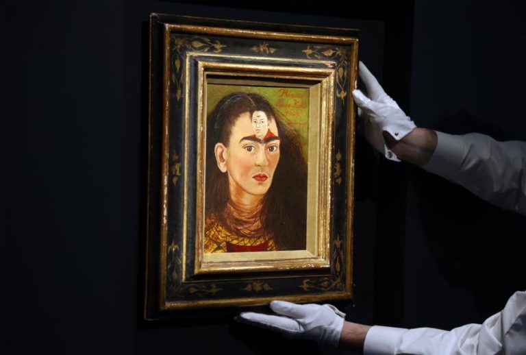 Autorretrato de Frida Khalo vendido por 34,9 milhões de dólares