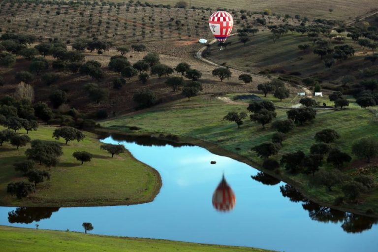 Dormidas no Alentejo e Madeira em outubro superam níveis de 2019 — INE