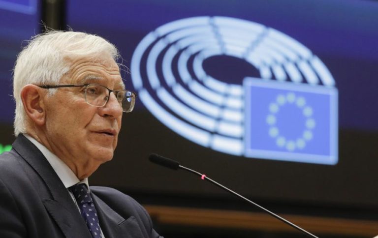 UE apoia “firmemente” integridade territorial da Ucrânia perante pressão militar russa