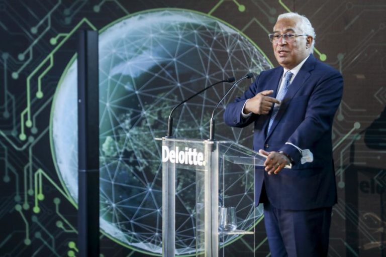 Covid-19: Nova variante preocupa todo o mundo mas não há casos em Portugal