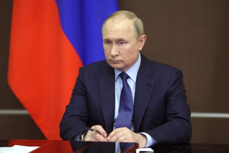 Putin demite diretor das prisões após divulgação de imagens de violações e tortura