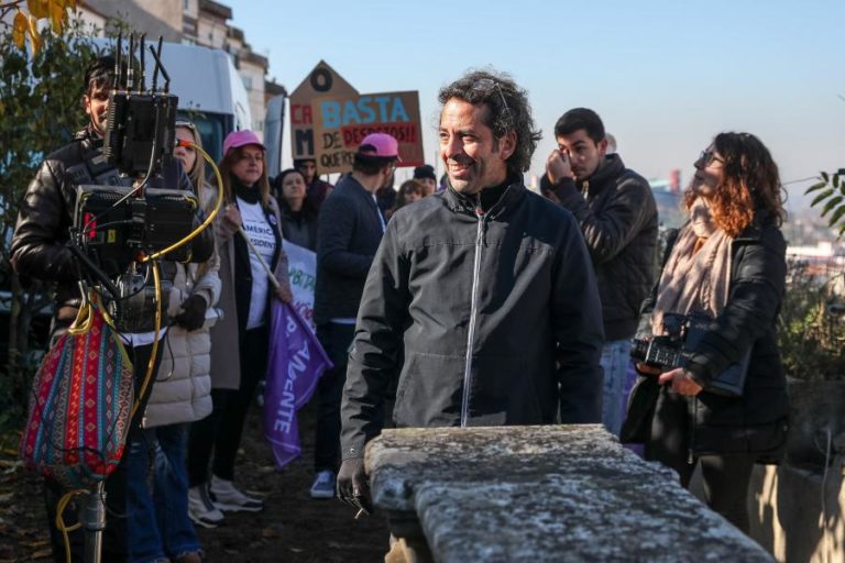 António Ferreira roda em Coimbra filme que aborda a “ilusão da meritocracia”