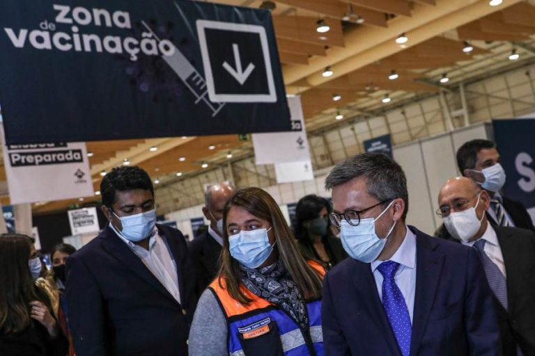 Covid-19: Moedas diz que novo centro de vacinação vai ser “grande mudança para positivo”
