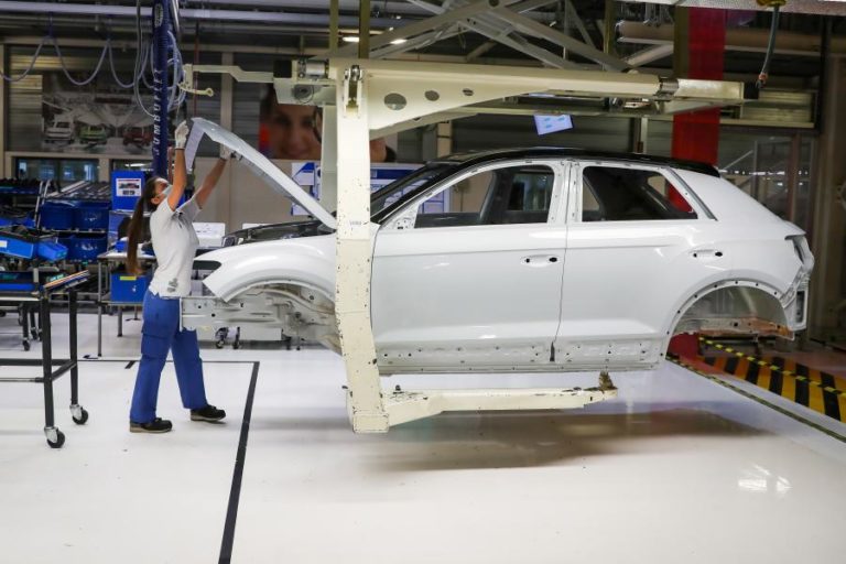 Produção de automóveis em Portugal aumenta 6,1% até novembro