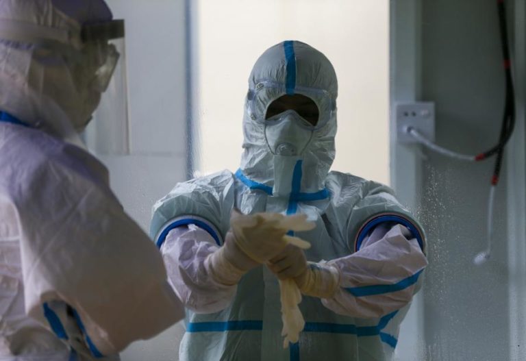 Covid-19: Pandemia matou pelo menos 5.286.793 pessoas em todo o mundo