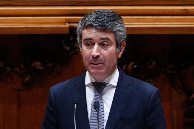 PSD/Congresso: PS, PCP, CDS, PAN, PEV e IL no encerramento da reunião magna