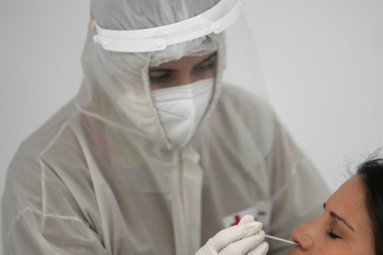 Covid-19: Portugal bate recorde diário de testagem com 168 mil testes na sexta-feira