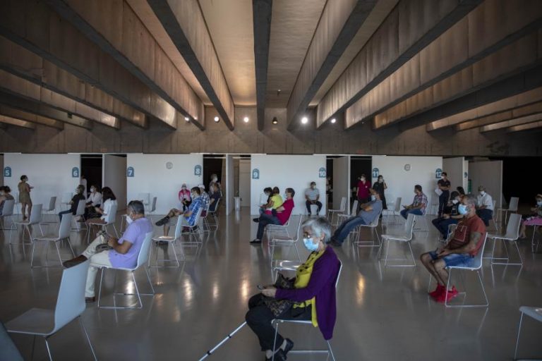 Covid-19: Açores com 21 novos casos e 243 infeções ativas nas últimas 24 horas