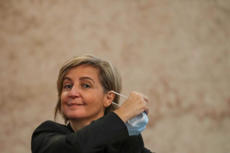 Ministra espera que união por detrás da ala pediátrica do São João se replique noutros locais