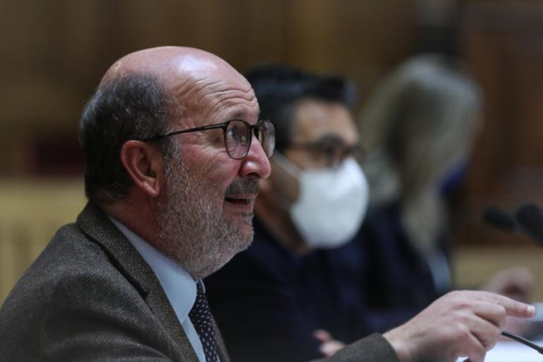 “É muito normal” que unidade de processamento do lítio esteja em Portugal — Ministro