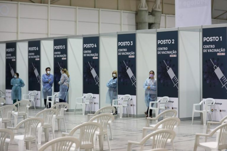 Covid-19: Crianças começam a ser vacinadas no fim de semana de 18 e 19 de dezembro