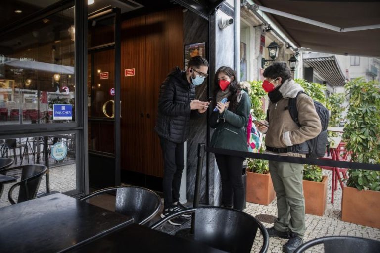 Covid-19: Restaurantes do Porto vivem dia “normal” no regresso ao estado de calamidade